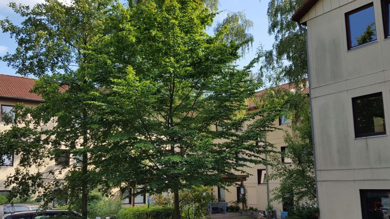 Hostel Jugendgästehaus Lichterfelde Berlin Exterior foto